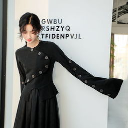 紅葉服飾 品牌故事、設(shè)計(jì)理念與時尚影響力